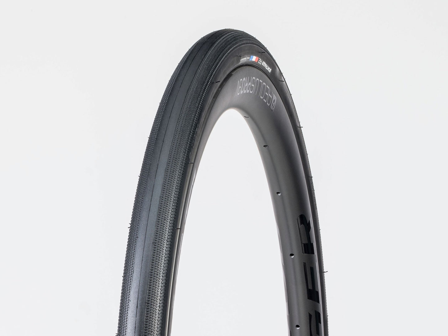 Bontrager R2 Hard-Case Lite 700x23c Tire