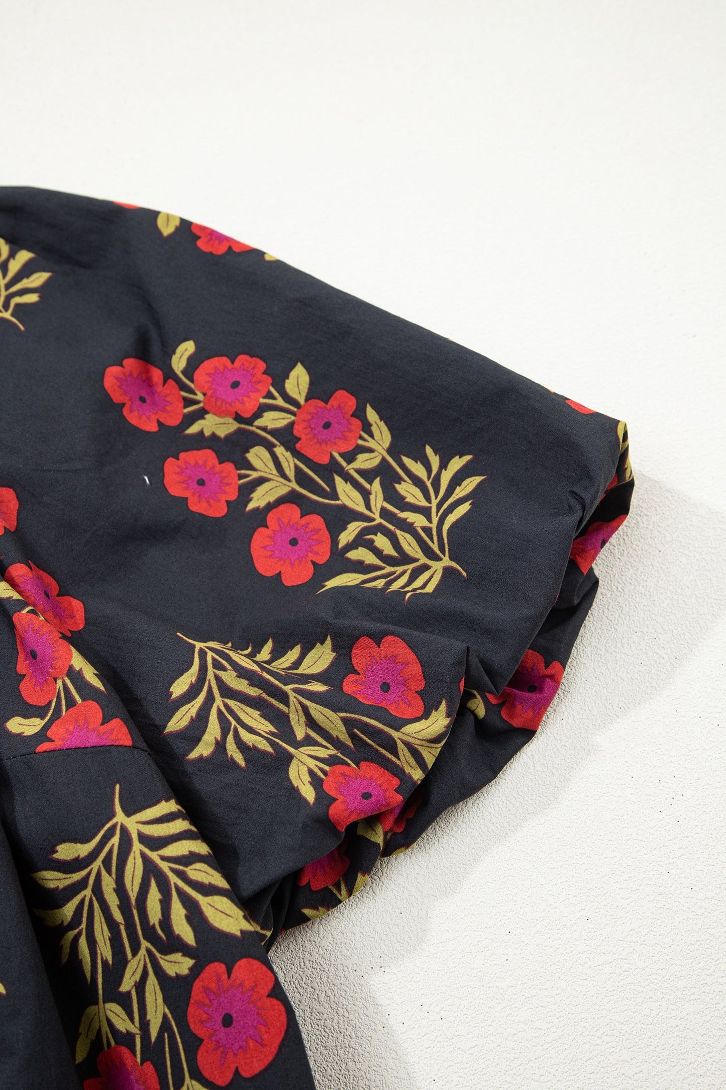 Plus Size Floral Ricrac Trim Short Sleeve Blouse