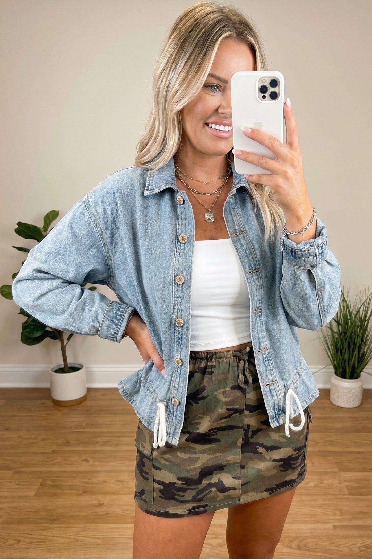 Light Wash Denim Drawstring Hem Buttoned Jacket