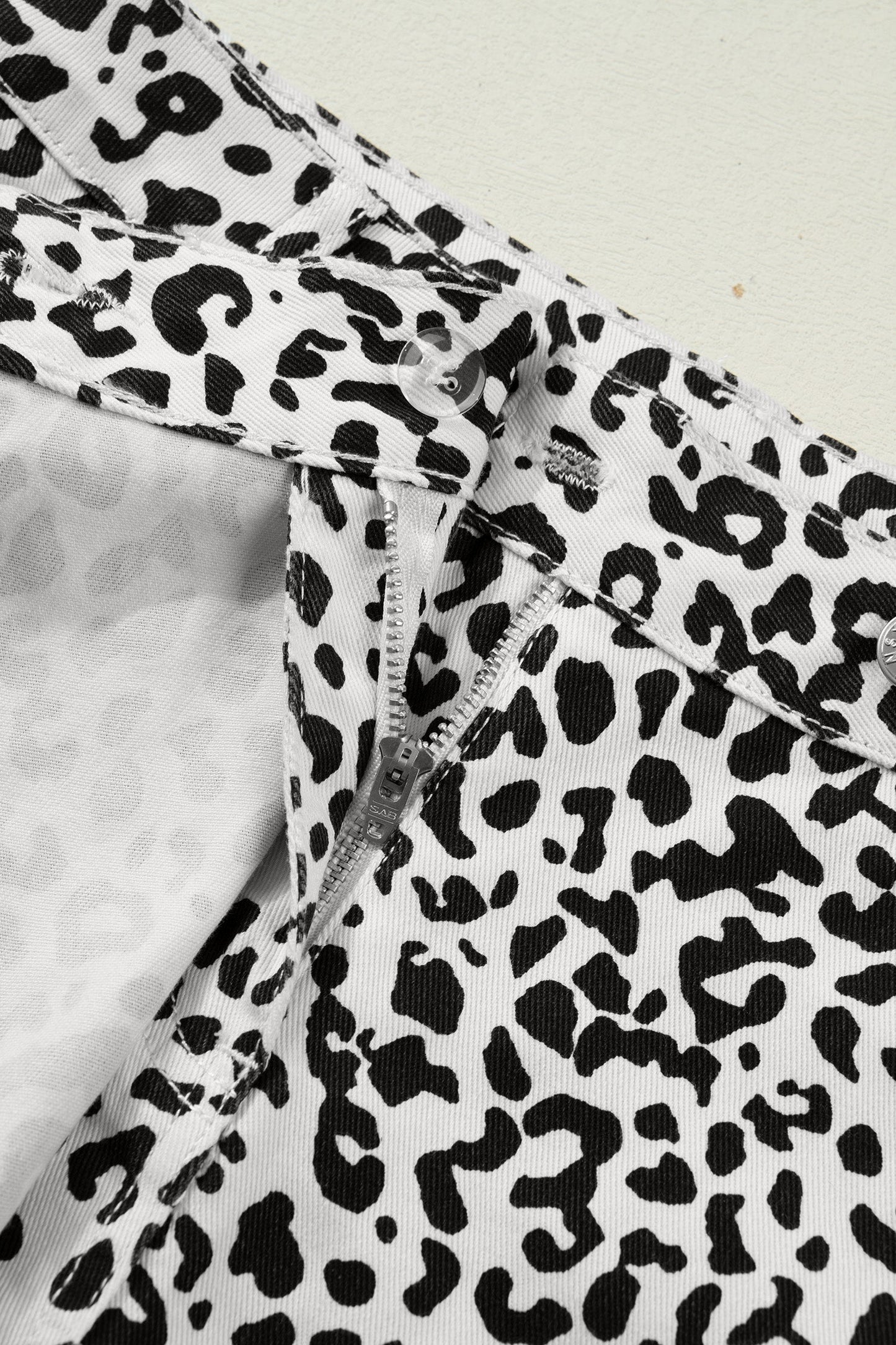 Leopard Denim Buttoned Overlap Shorts